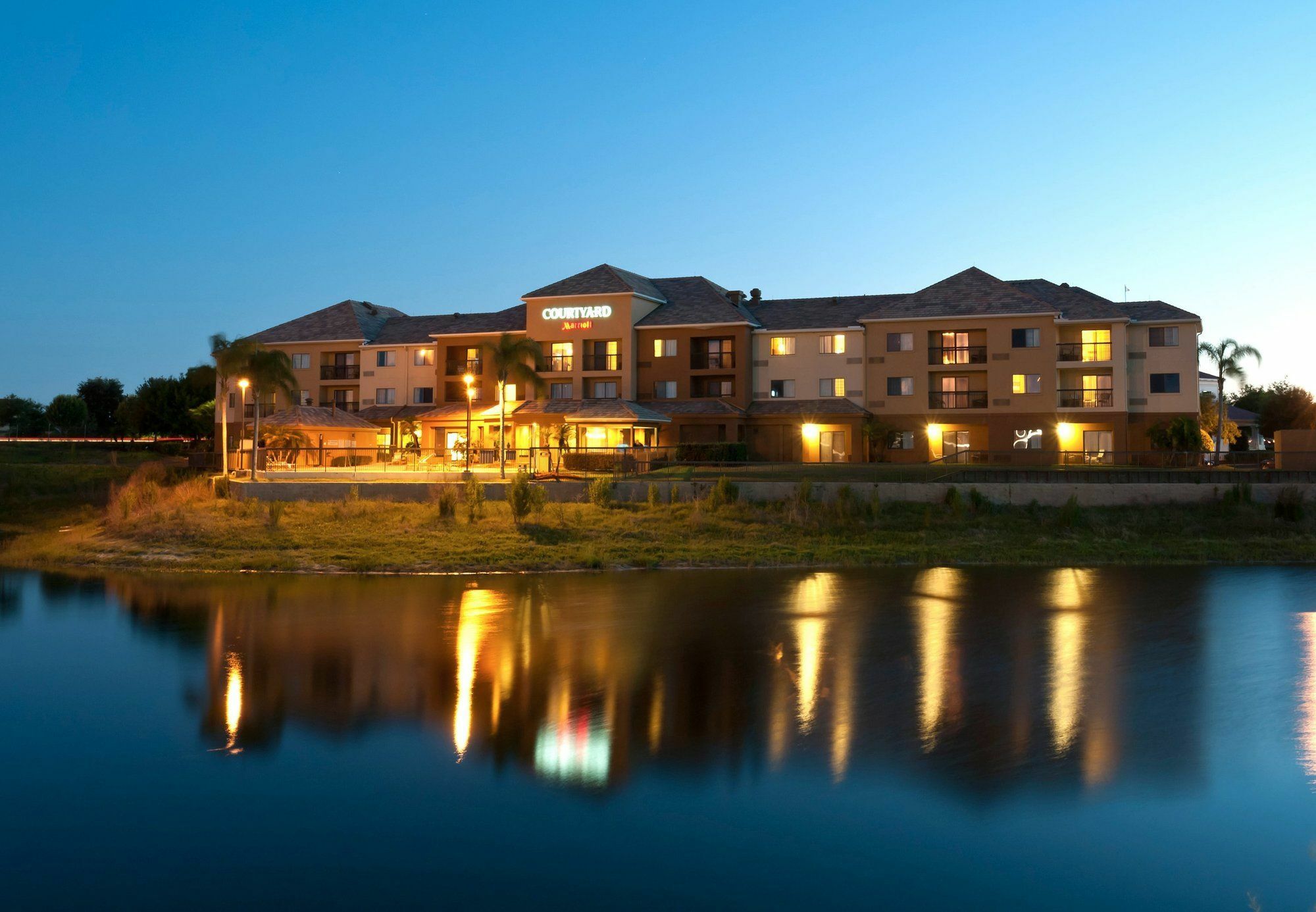 Courtyard By Marriott Orlando Lake Mary North Heathrow Екстериор снимка